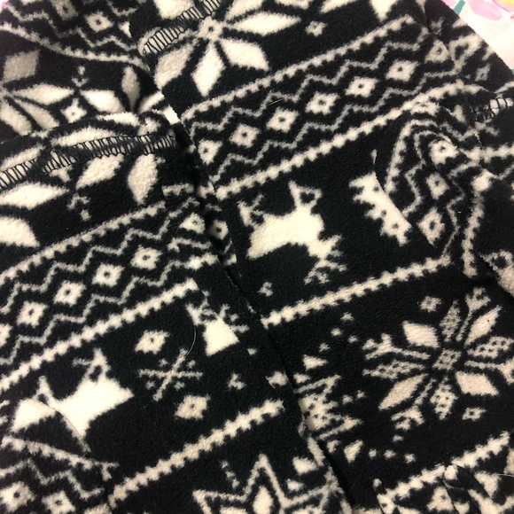 Lands' End Accessories Lands End Fleece Hat And Gloves Poshmark